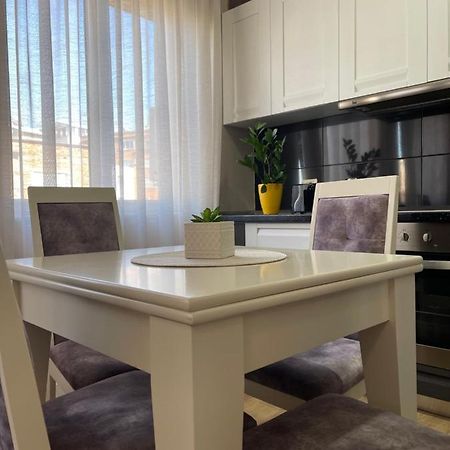 Tirana New Bazaar-Apartment 1 Dış mekan fotoğraf